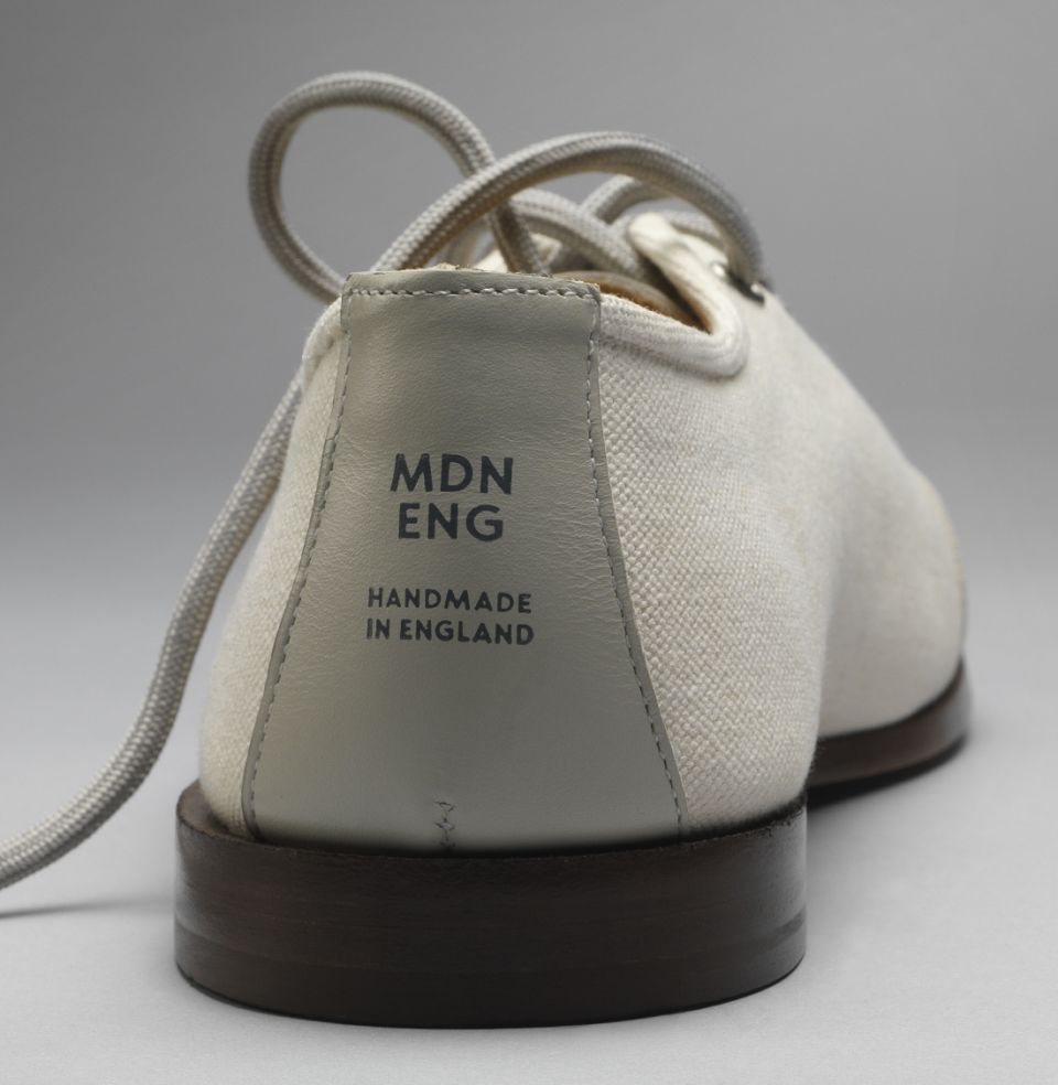 Modern English - handmade canvas shoe (Branding)