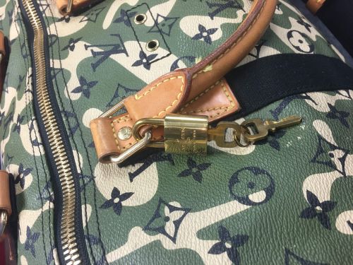 LV LIMITED TAKASHI MURAKAMI CAMO TOTE, Men's Fashion, Bags, Belt